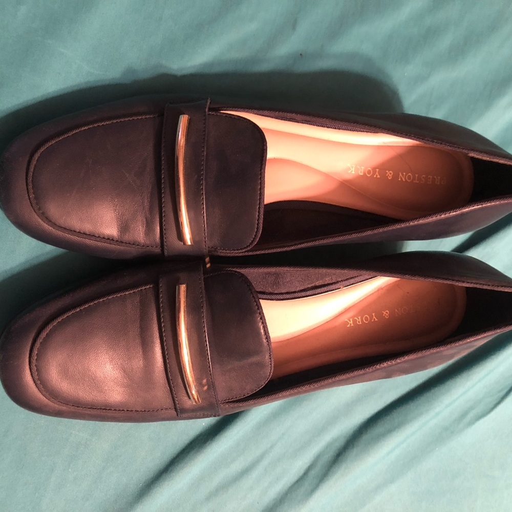 Women’s Size 9 Preston & York Blue Dress Shoes